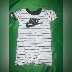 Nike Kids Black and White Striped Shortall size 3 Months